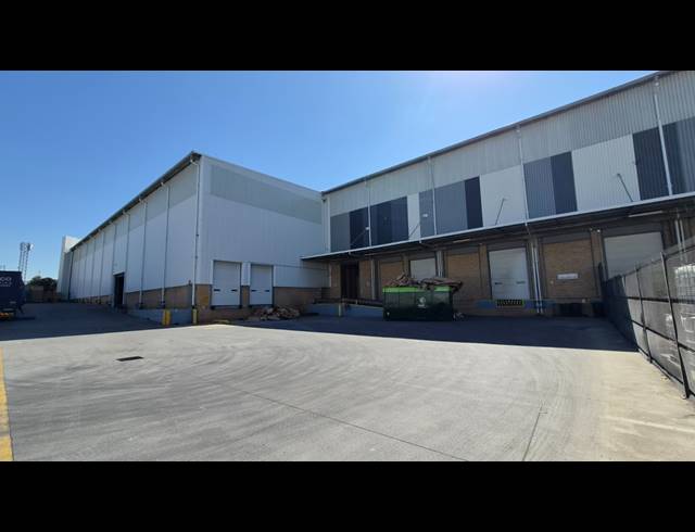 7,740M² WAREHOUSE TO LET IN ISANDO